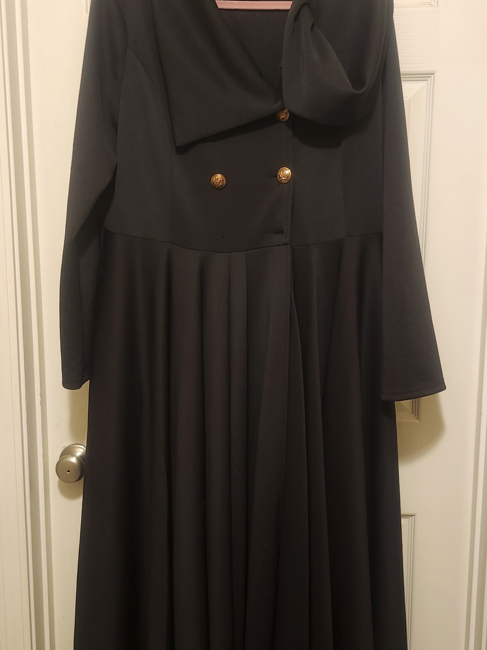 Elegant Black Long-Sleeve Pleated Maxi Dress with Gold Buttons
